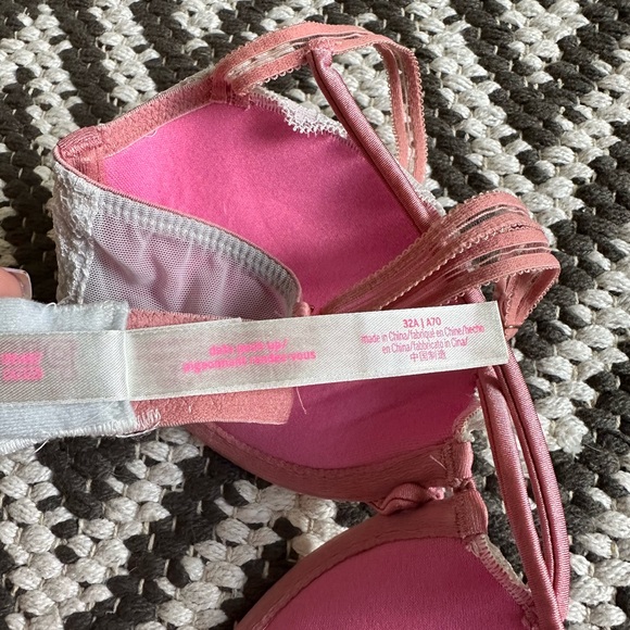PINK by Victoria’s Secret Date Push-Up Bra - Picture 3 of 4